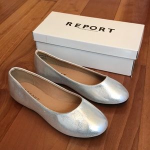 Brand New Girls Silver Flats